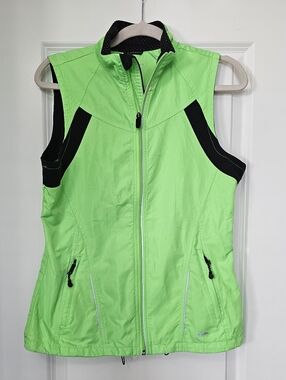 Brooks Neon Green Running Vest Women’s Medium Shelter  Lightweight Reflective